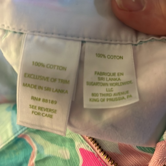 Lilly Pulitzer 5” inch buttercup short. - Picture 5 of 5